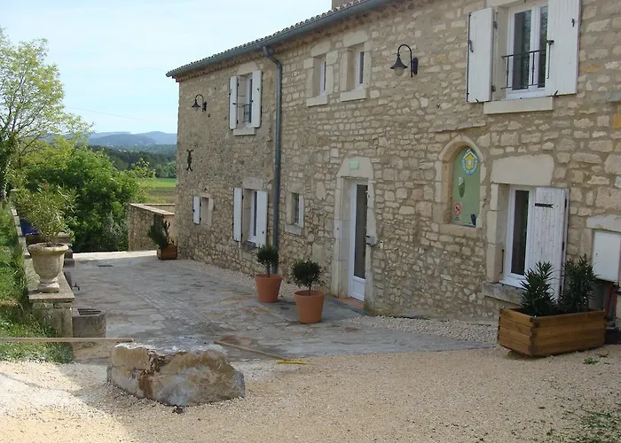 Le Provencal アパート *