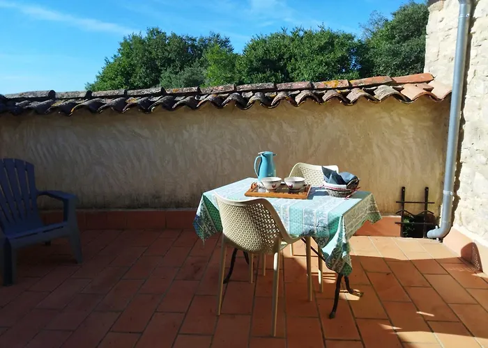 Апартаменты Le Provencal *